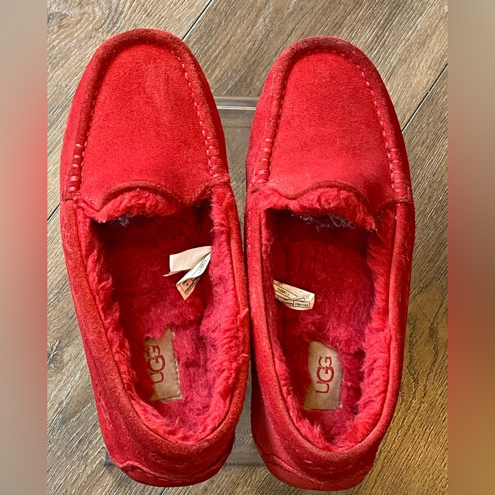 Red UGG ANSLEY -Slipper Size 8